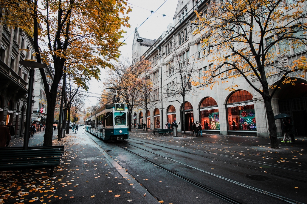 Tranvía, Servicios Urbanos, agua y ciudad