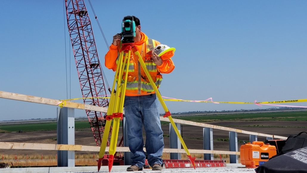 Project Management Servicio integral en el ciclo de un proyecto Topografía, monitorización de estructuras, seguimiento de obra, auscultación, estación total, nivel automático