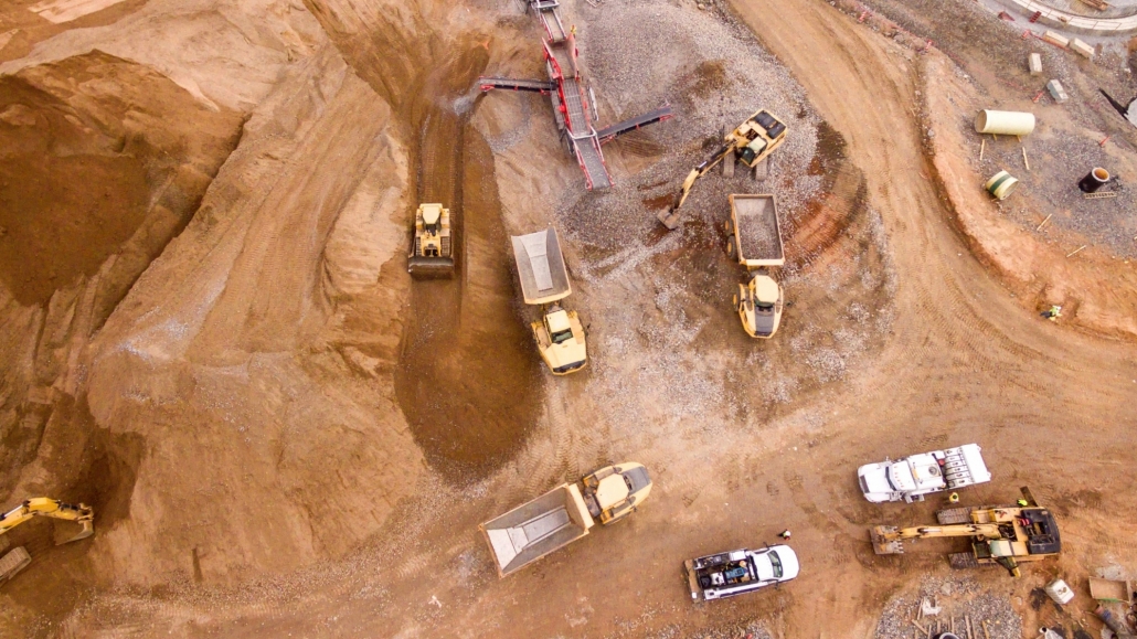 Project Management Servicio integral en el ciclo de un proyecto Movimiento de tierras, retroexcavadora, excavadora, dumper, dumper articulado lagarto, tractor, extendedora, tratamiento de áridos