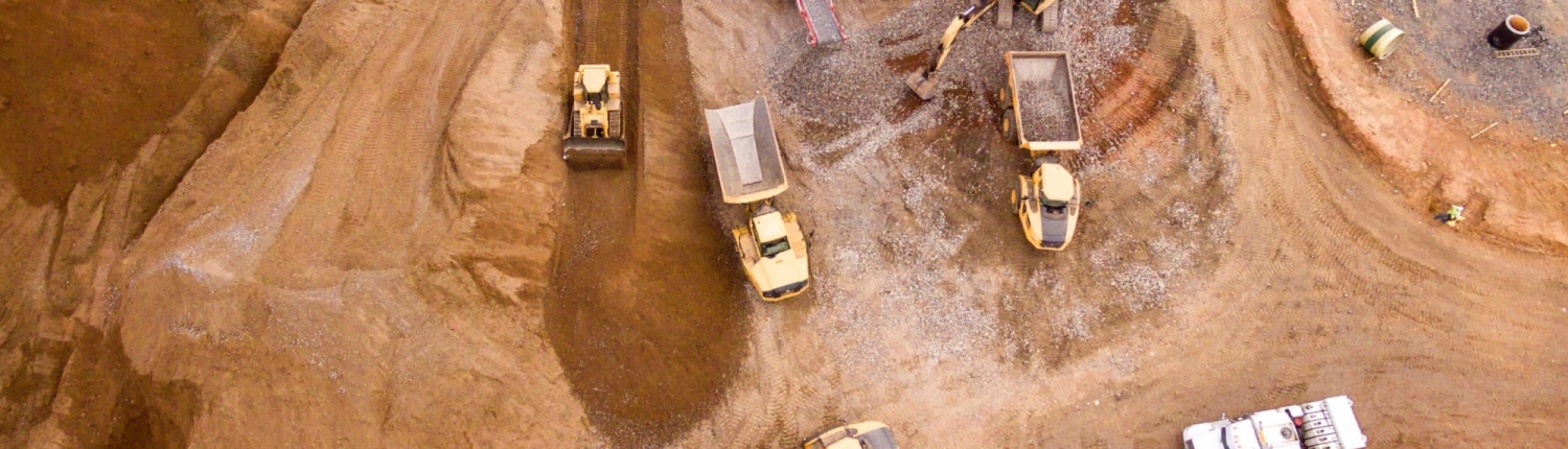Project Management Servicio integral en el ciclo de un proyecto Movimiento de tierras, retroexcavadora, excavadora, dumper, dumper articulado lagarto, tractor, extendedora, tratamiento de áridos